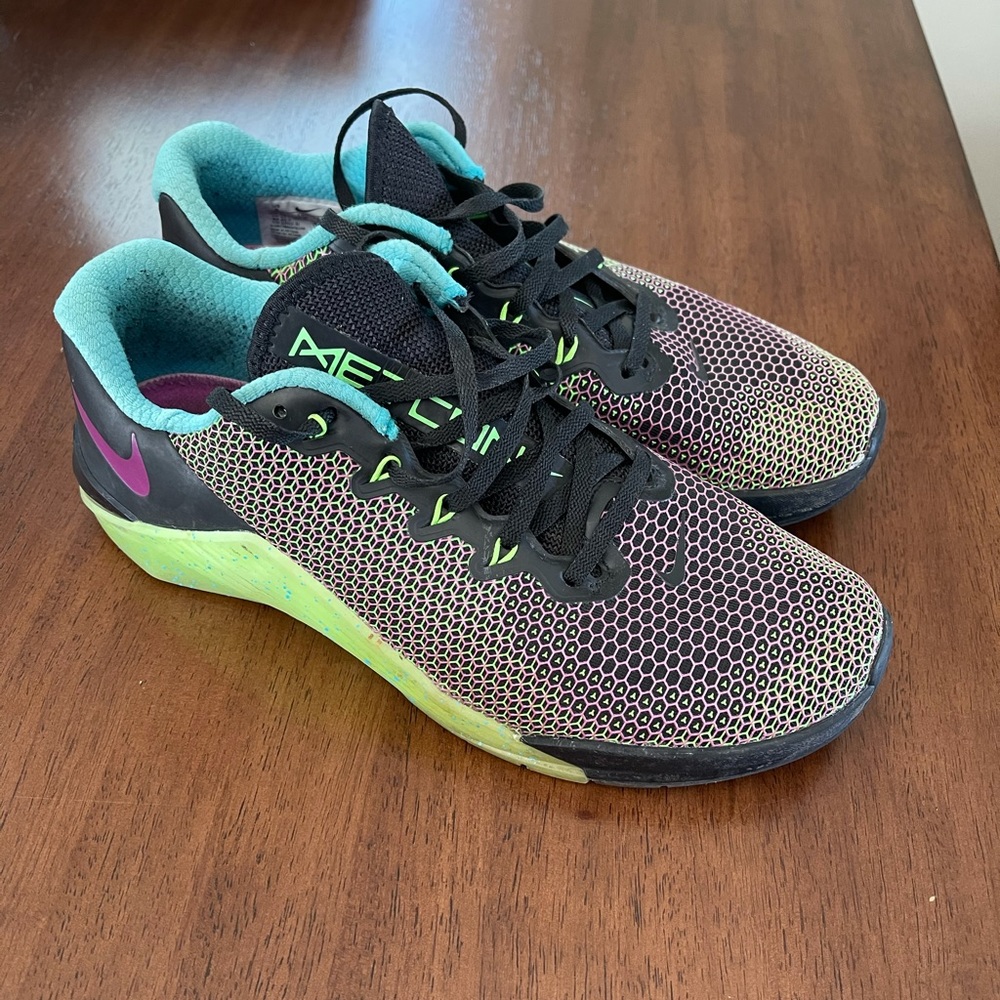 Men’s Nike Metcon 5 size 9